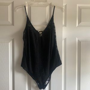 H and M bodysuit NWT